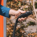 Recharge d'une voiture électrique en hiver